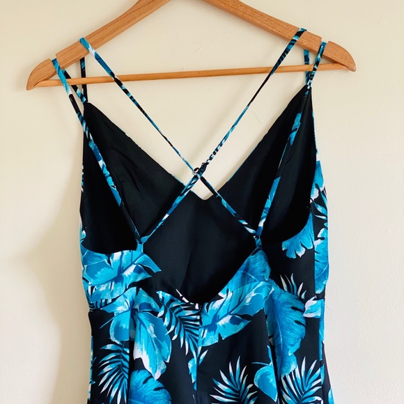 FOREVER 21 OPEN BACK DOUBLE STRAP MINI DRESS - Picture 6 of 9